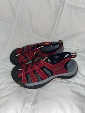 KEEN Newport H2 Sandals, Women’s size 7 Hybrid